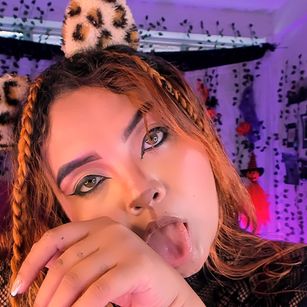 Model - agatha_fetishes-latina squirt