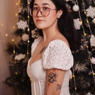 Model - Jennatyan asian