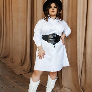 Model - Delicateafterta striptease