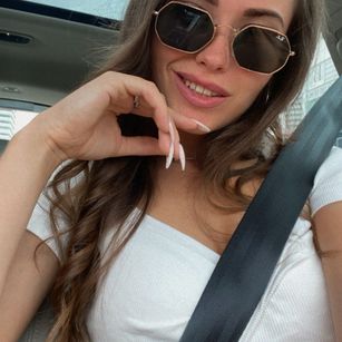 Model - Milana_meow camgirl