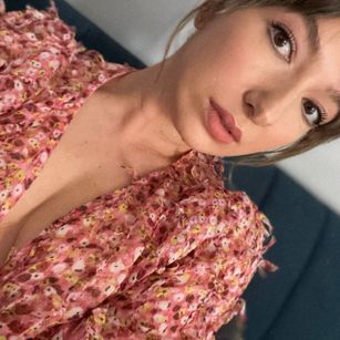 Model - LaraKane dancing