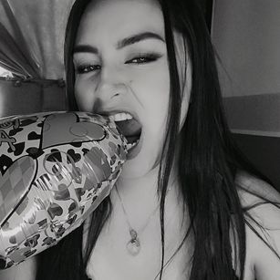 Model - Natalia Santamaria latin