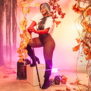 Model - AlisonJames findom