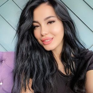 Model - LucyChase bigboobs