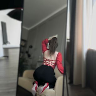 Model - Criminal Baby orgasm