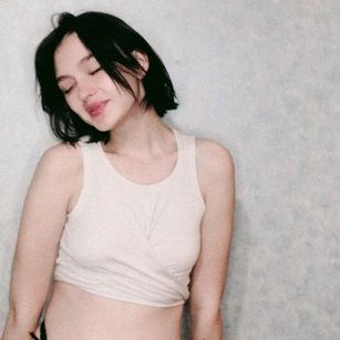 Model - LucyGoldi mistress