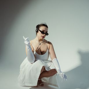 Model - Luna Night bigass