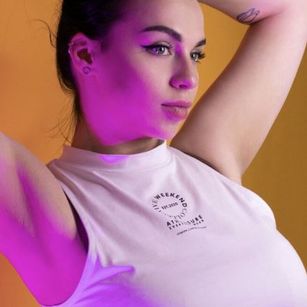 Model - Luna Night joi