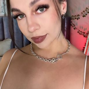 Model - Luna Night ass