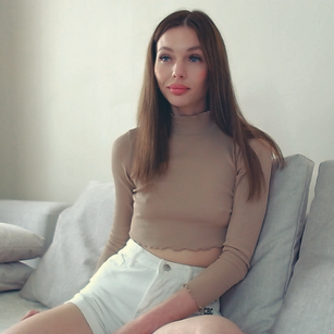 Model - Dreamy Alice horny