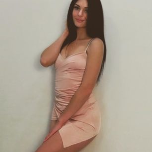 Model - Dreamy Alice horny