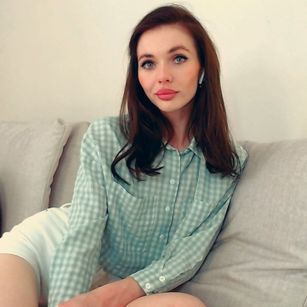 Model - Dreamy Alice beautiful