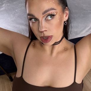 Model - Luna Night joi