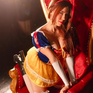 Model - Amber Rodri ass