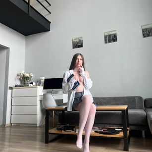 Model - Megancream 18