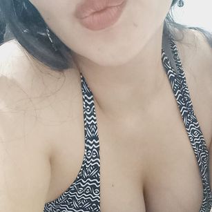 Model - PalomaLovely friendly