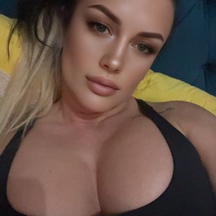 Model - Sandra_Milano anal