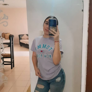 Model - Camila Vega latin