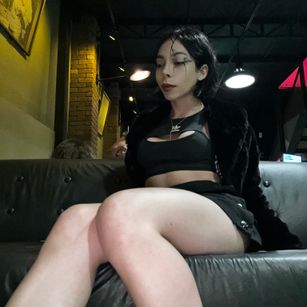 Model - Sofie Kimino mixed