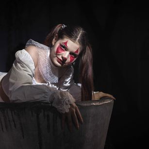 Model - AdelineConrad young