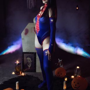 Model - Alli Cooper young