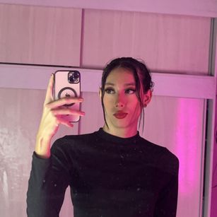 Model - Doja Alice Soto Mejia cum