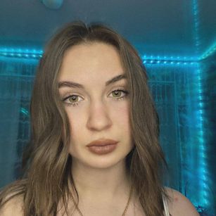 Model - Sara Wave cute