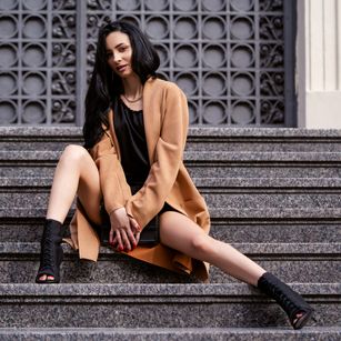 Model - AvaEmine dominatrix