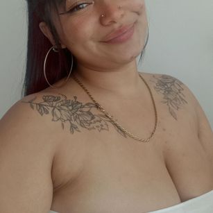 Model - Orianahorny69 gape