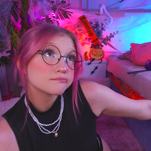 Model - Sonya shaved