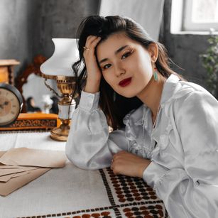 Model - AnneTLi ASMR