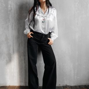 Model - AnneTLi dances