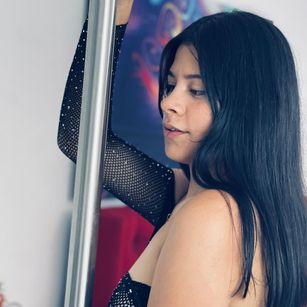 Model - Natalia Tompsom dp