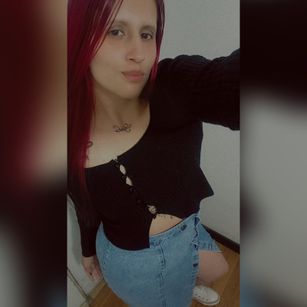 Model - Hanna_Banks babeando