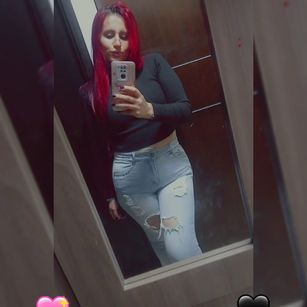 Model - Hanna_Banks caradesemen