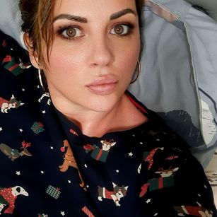 Model - ella blowjob