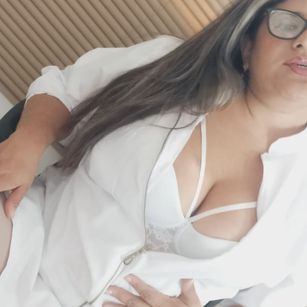 Model - Sofiasfile Lightnings