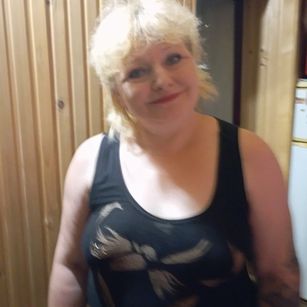 Model - LindaSky398 nice