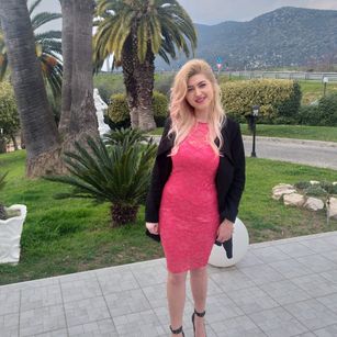 Model - ElizabethRaegan Online