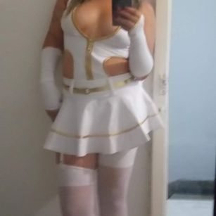 Model - dannieparis dirty