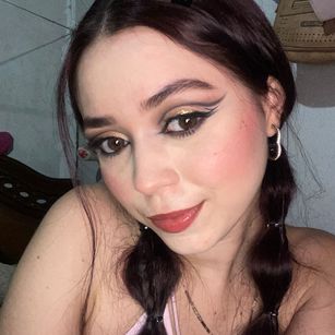 Model - Hana Bella ass