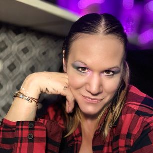 Model - SadieBanks anal