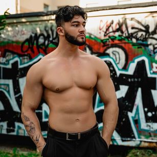 Model - Merlin fetish