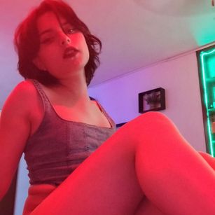 Model - Elizabeth Taylor dance