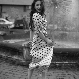 Model - SianaSky findom