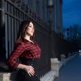 Model - SianaSky findom