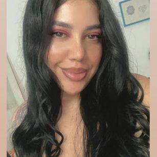 Model - dreabusty latin