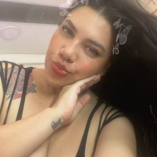 Model - dreabusty hairy