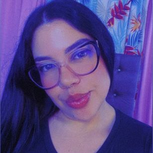 Model - dreabusty hugueboobs