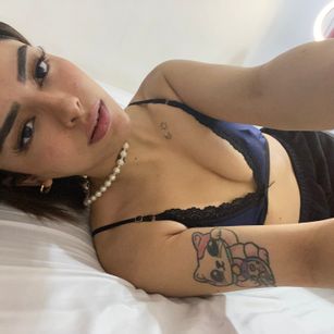 Model - LittleMadie JOI